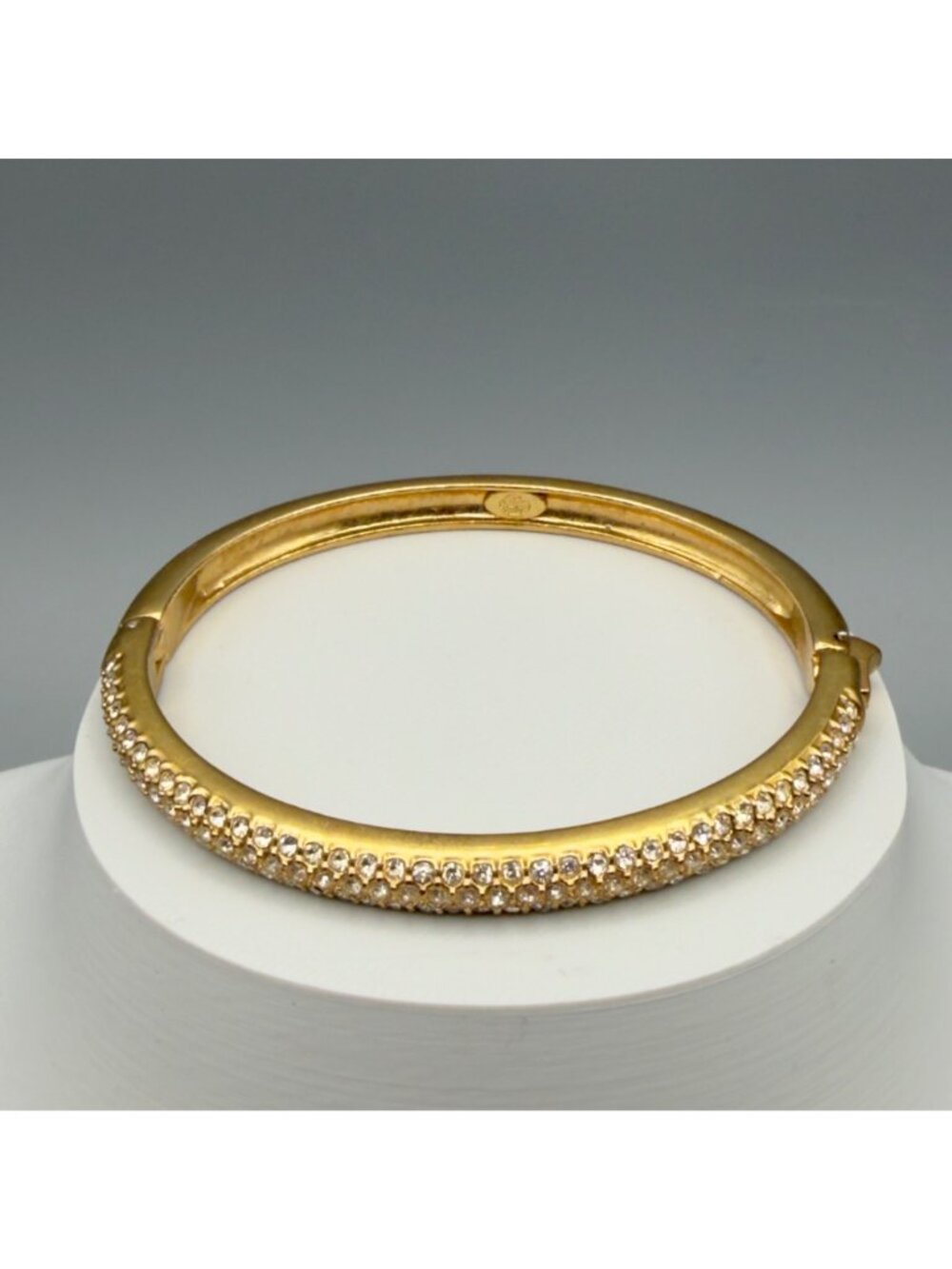 Vintage Gold Tone Pave Rhinestone Hinged Bangle Bracelet Modernist Classic - Picture 2 of 11